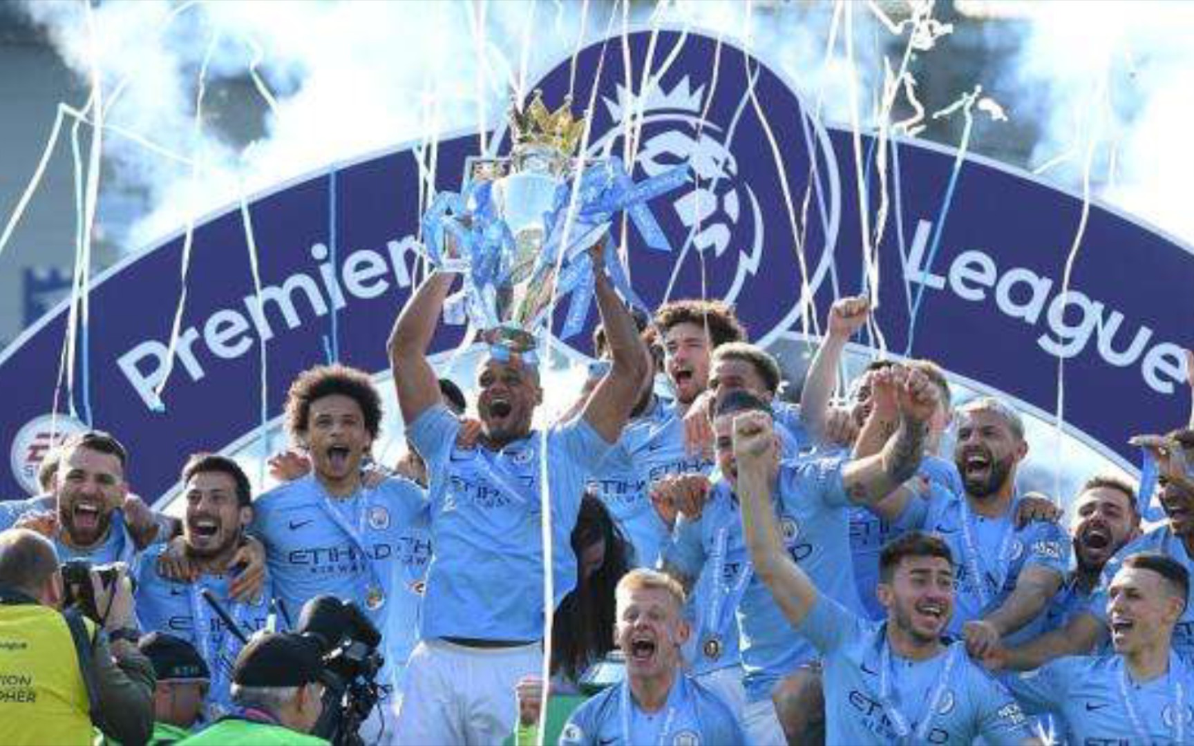 入白热化 入白热化